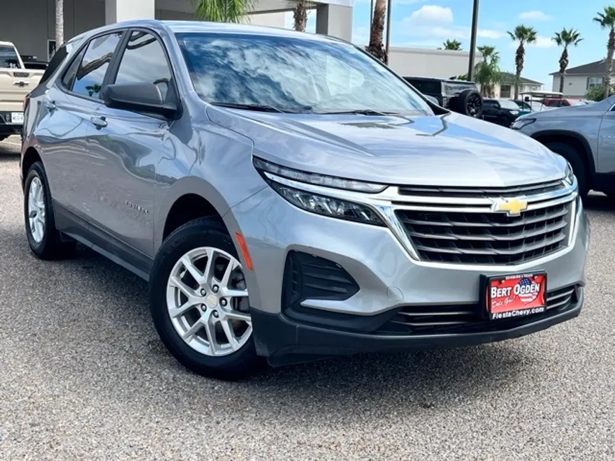 2024 Chevrolet Equinox LS photo 1