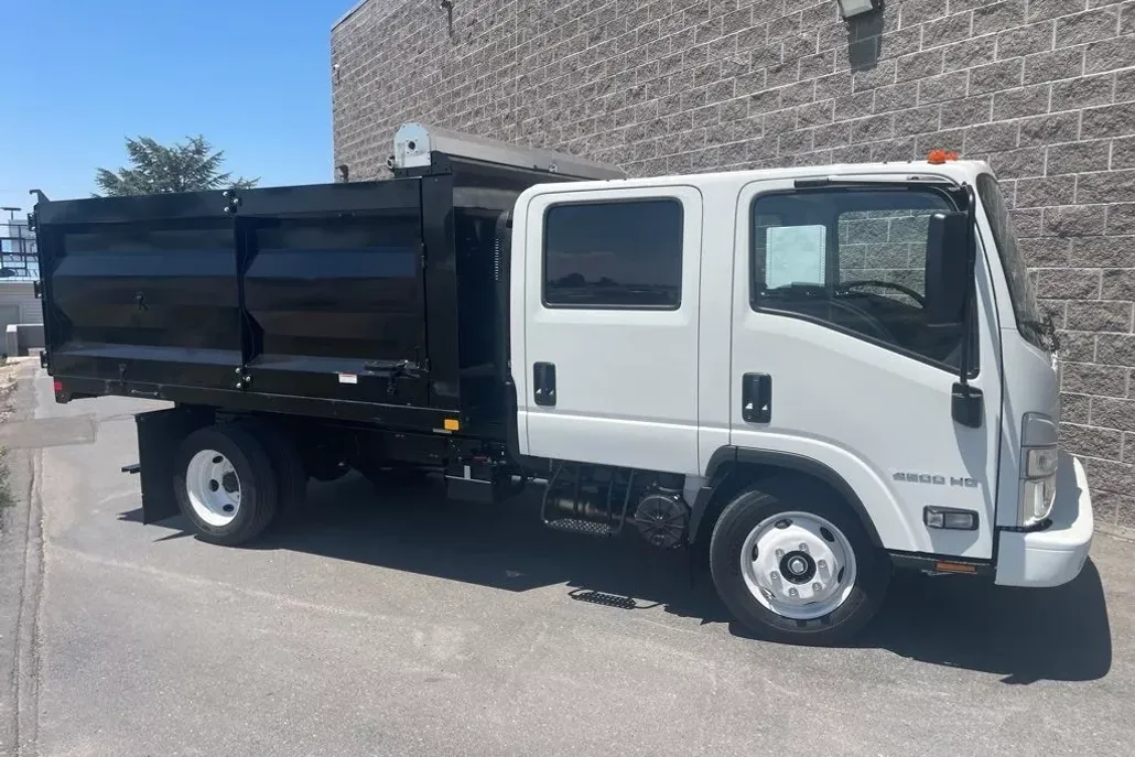 2025 Chevrolet Silverado 4500HD Base photo 1