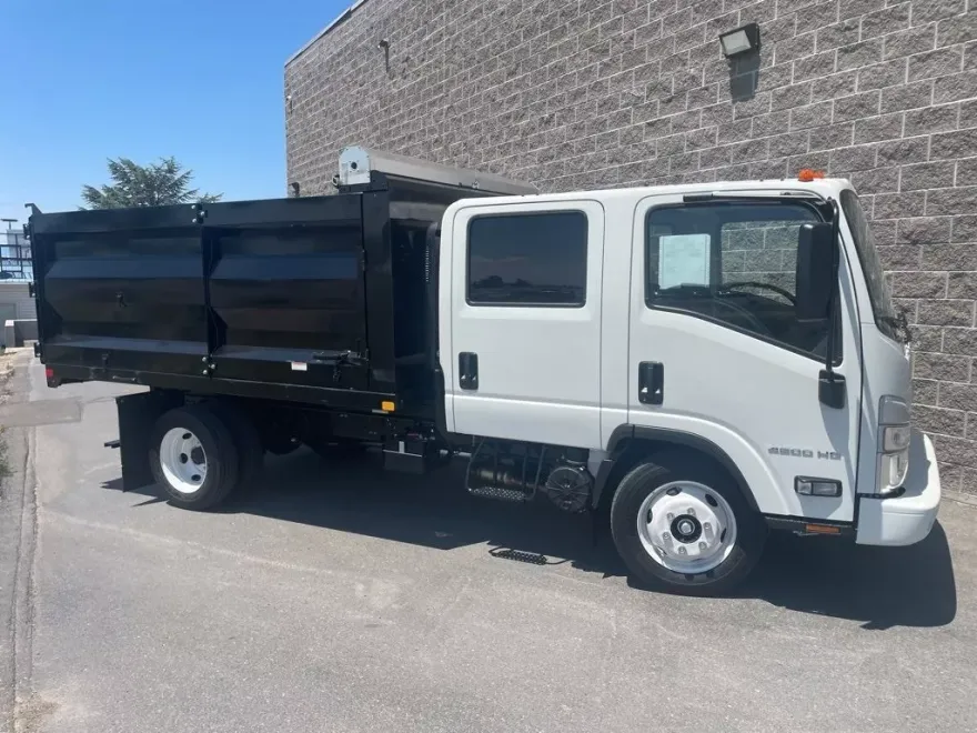 2025 Chevrolet Silverado 4500HD Base photo 1