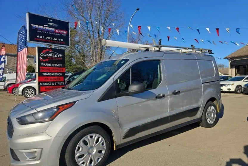 2022 Ford Transit Connect XLT photo 1