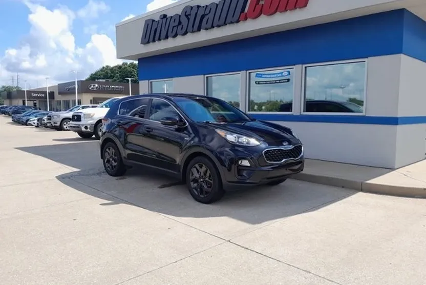 2022 Kia Sportage LX photo 1