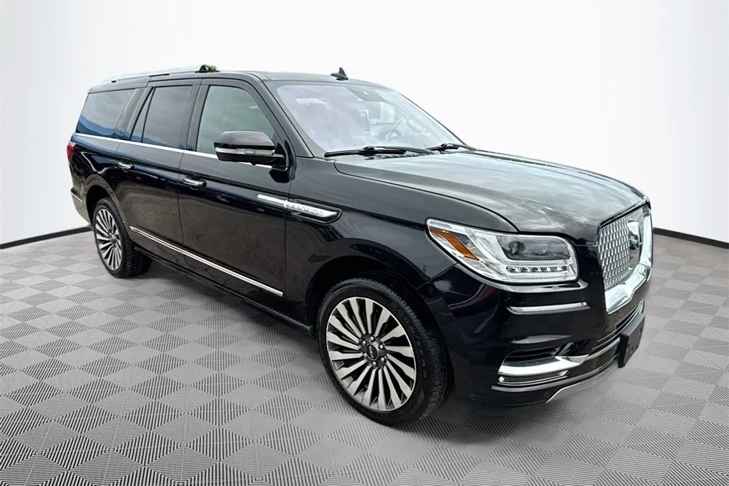 2019 Lincoln Navigator L Reserve photo 1