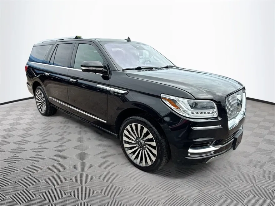 2019 Lincoln Navigator L Reserve photo 1