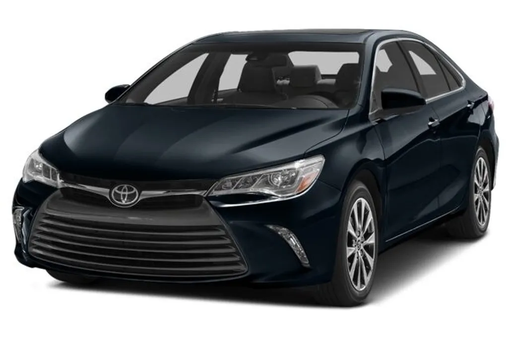 2016 Toyota Camry photo 1