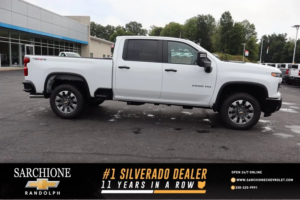 2025 Chevrolet Silverado 2500HD Custom photo 1