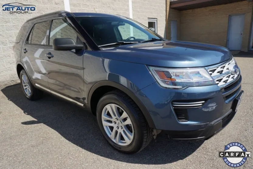 2019 Ford Explorer XLT photo 1