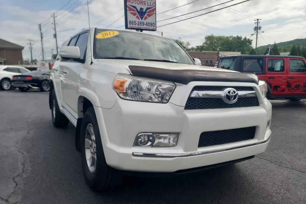 2012 Toyota 4Runner SR5 photo 1