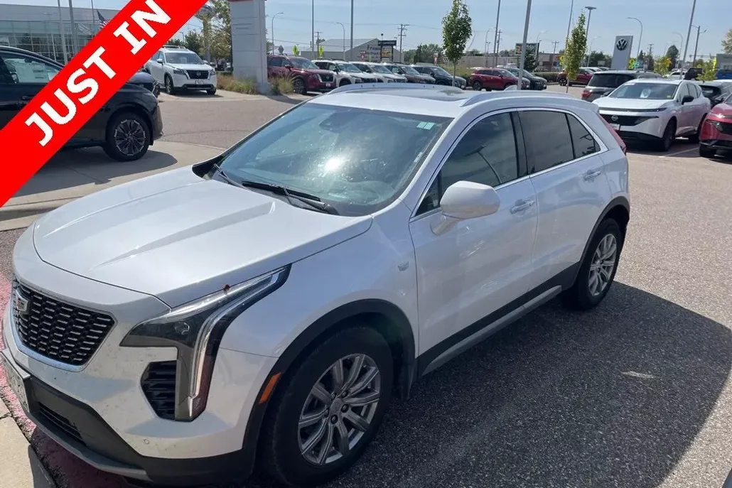 2020 Cadillac XT4 Premium Luxury photo 1