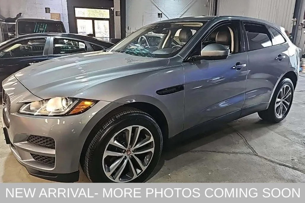 2020 Jaguar F-PACE Premium photo 1