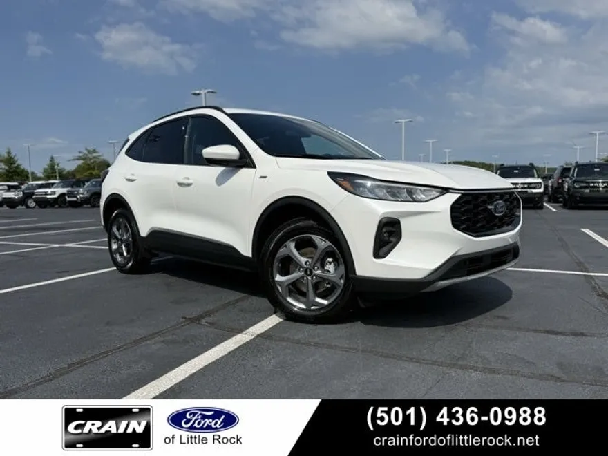 2025 Ford Escape Hybrid ST-Line Select photo 1