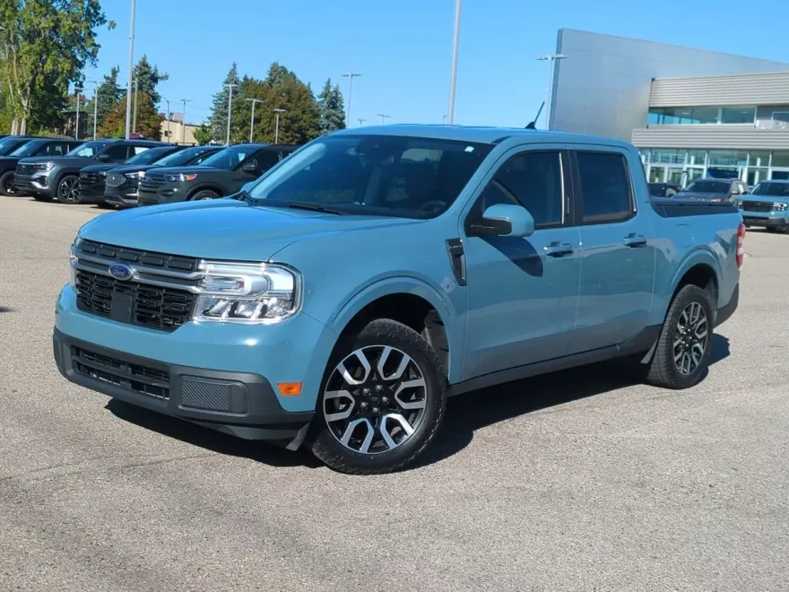 2022 Ford Maverick Lariat photo 1