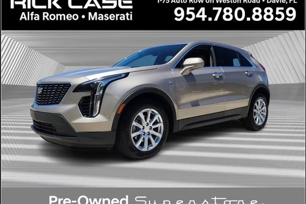 2022 Cadillac XT4 Luxury photo 1