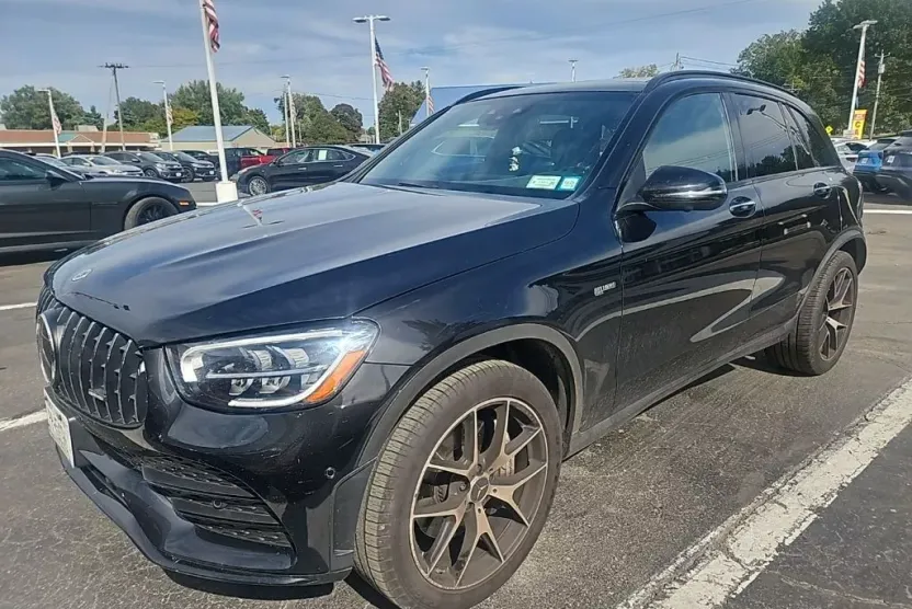 2022 Mercedes Benz GLC 43 photo 1
