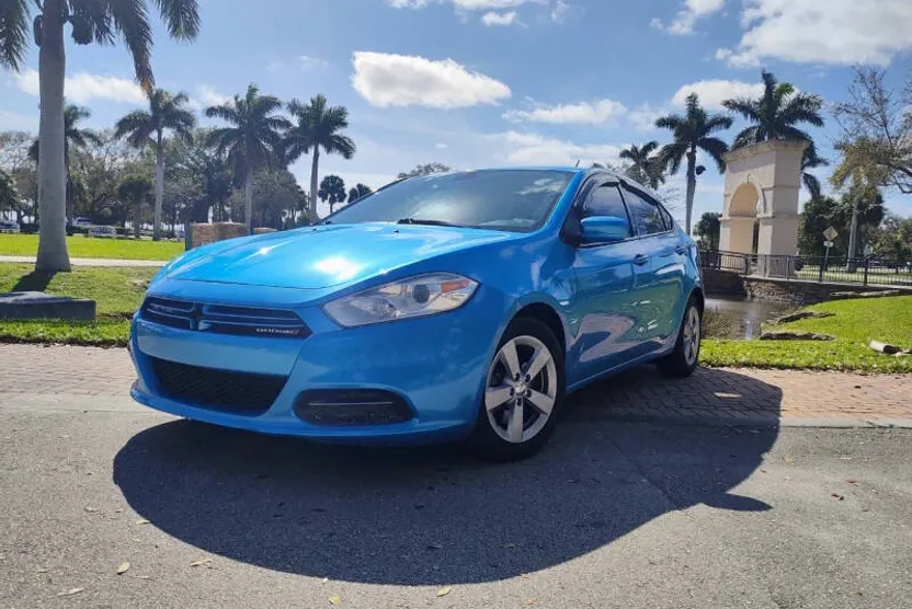2016 Dodge Dart SXT photo 1