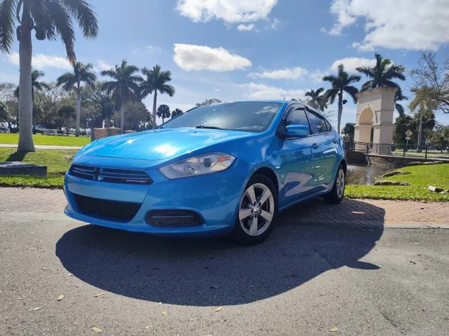 2016 Dodge Dart SXT photo 1