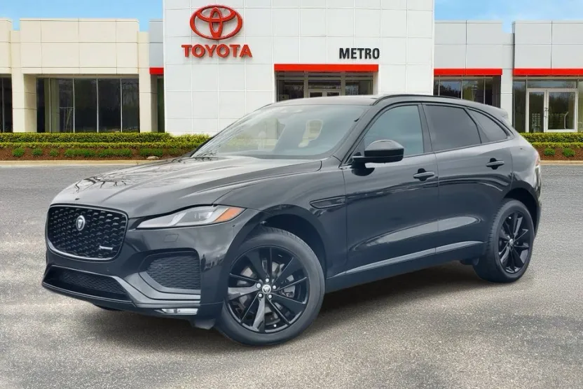 2024 Jaguar F-PACE P250 R-Dynamic S photo 1