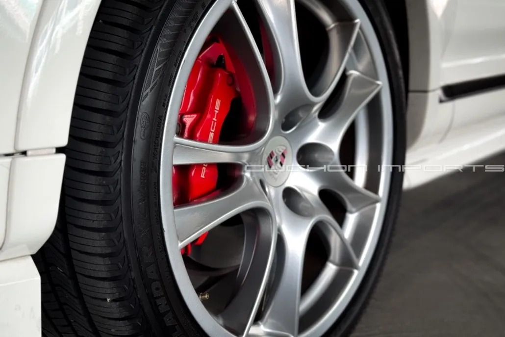 2009 Porsche Cayenne GTS photo 1