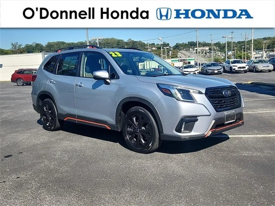 2023 Subaru Forester Sport photo 1