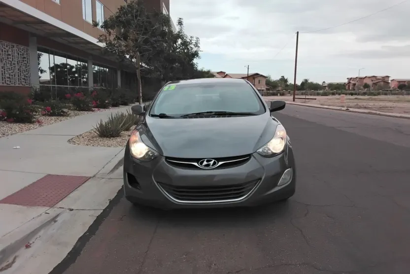 2013 Hyundai Elantra GLS Limited GS SE Tech photo 1
