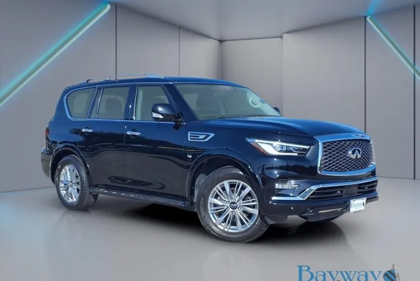 2020 Infiniti QX80 Luxe photo 1