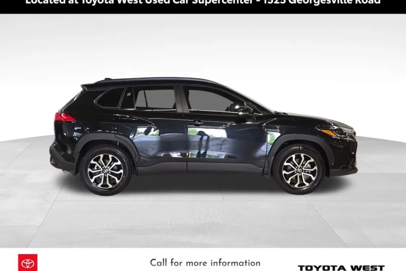 2024 Toyota Corolla Hybrid SE photo 1