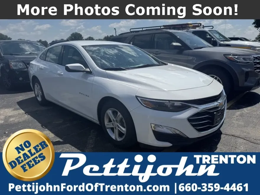 2021 Chevrolet Malibu LS photo 1