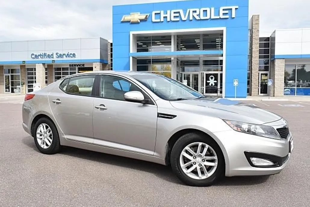 2012 Kia Optima LX photo 1