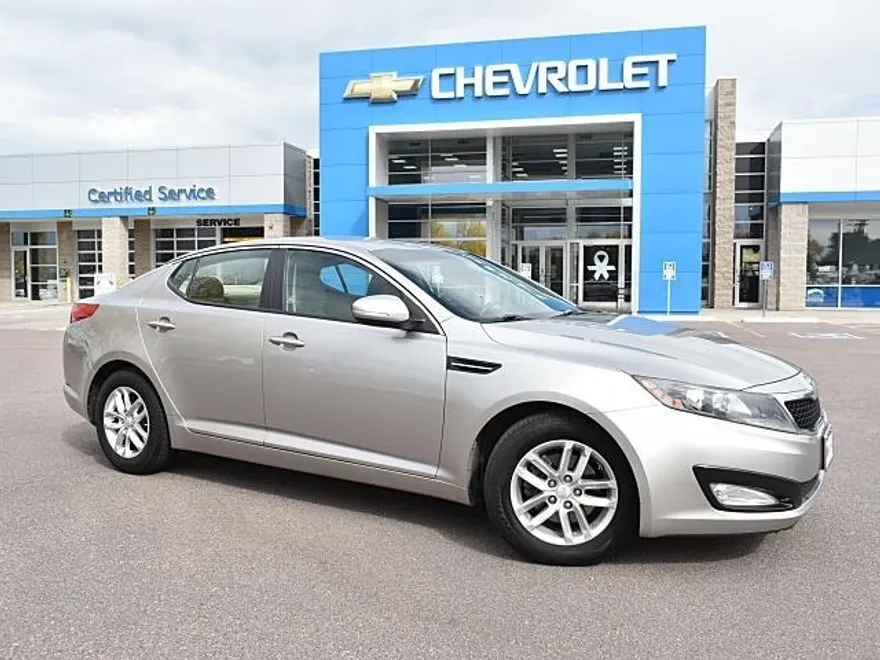 2012 Kia Optima LX photo 1
