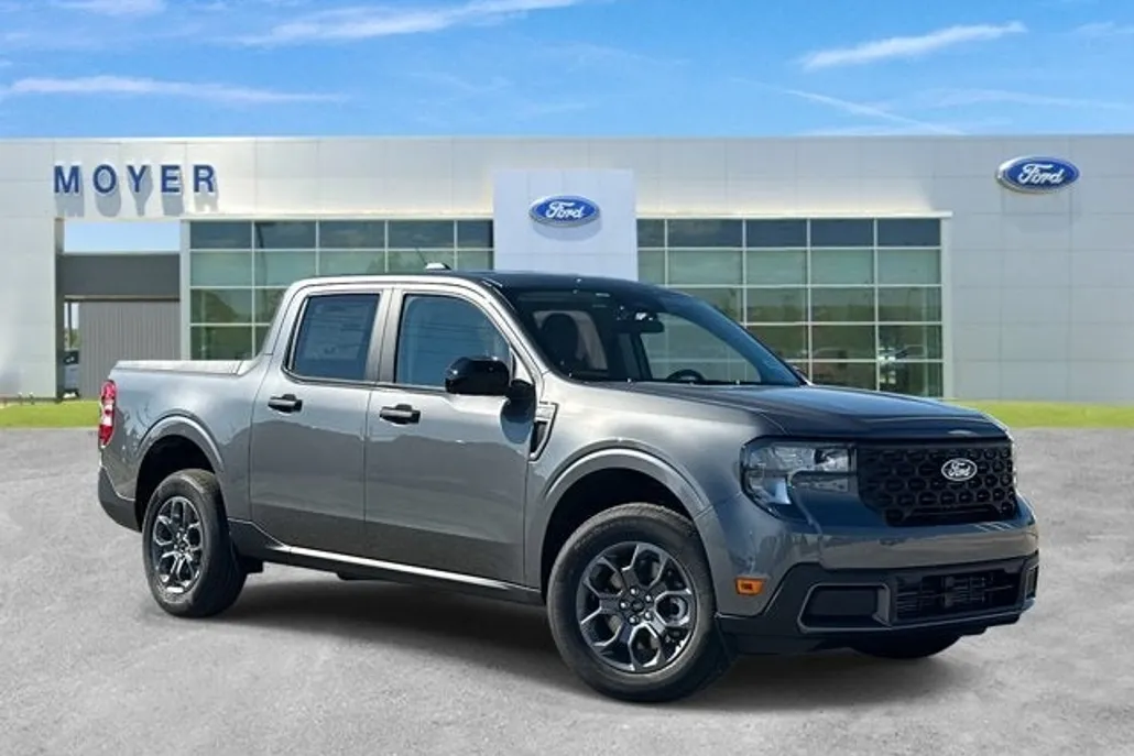 2025 Ford Maverick XLT photo 1