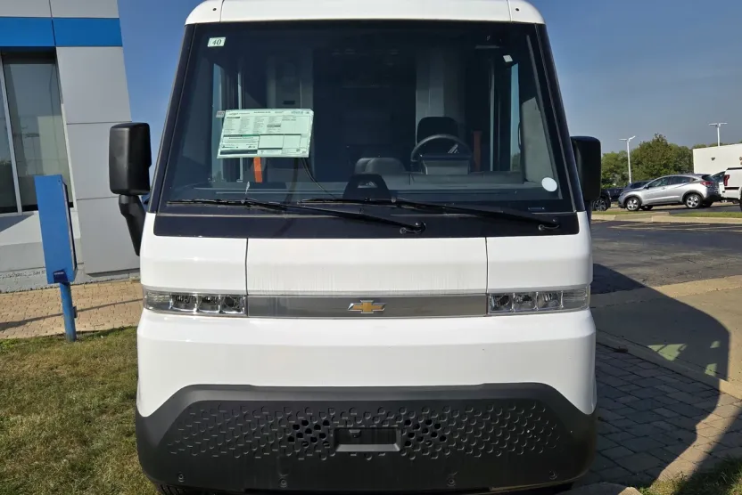 2025 Chevrolet BrightDrop 400 photo 1