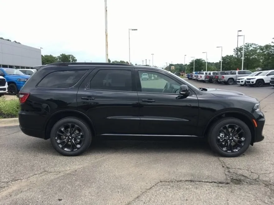 2025 Dodge Durango GT Plus photo 1