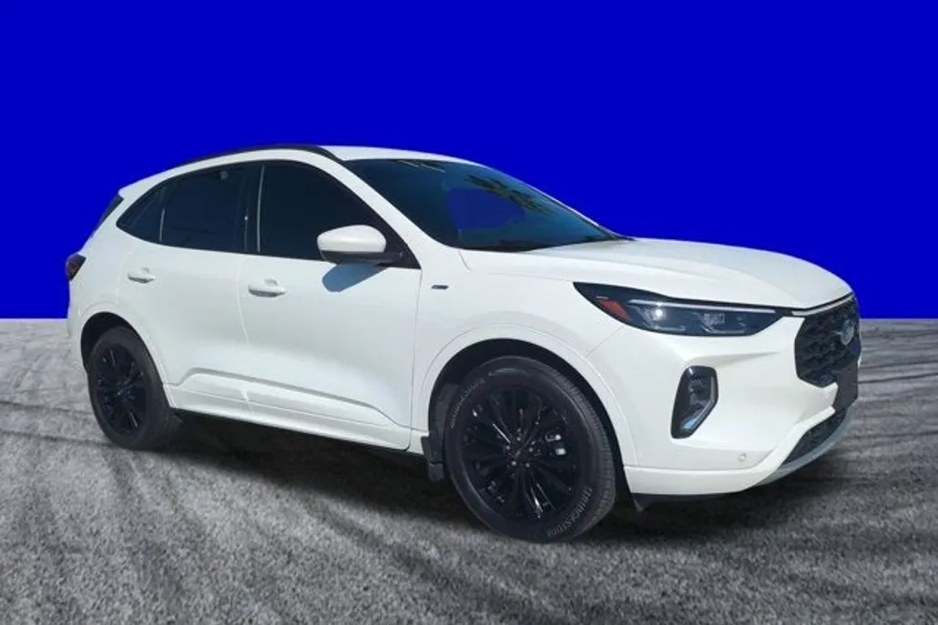 2023 Ford Escape ST-Line Elite photo 1