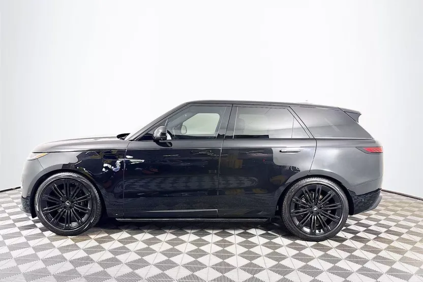 2023 Land Rover Range Rover Sport SE photo 1