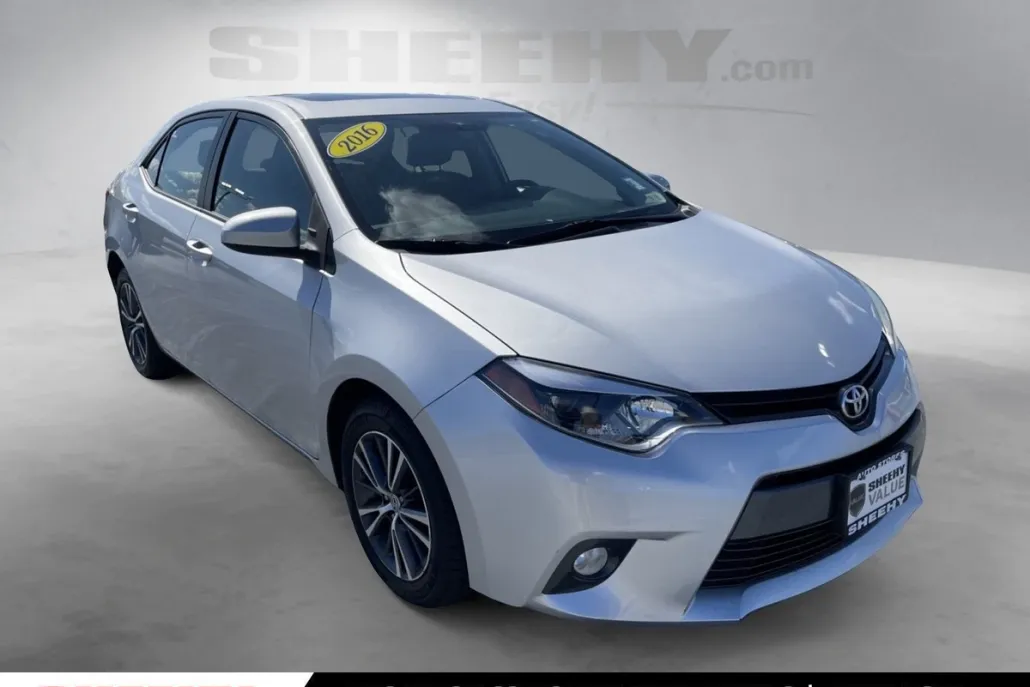 2016 Toyota Corolla L photo 1