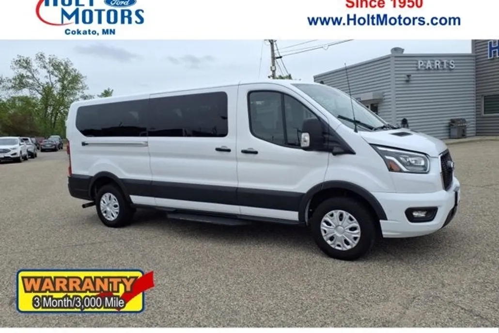 2023 Ford Transit Passenger XLT photo 1