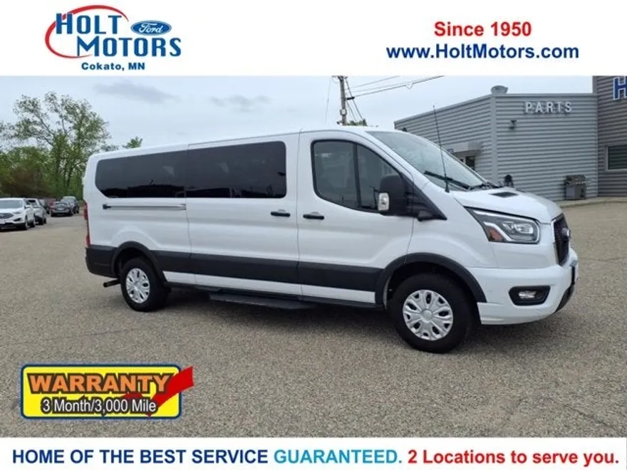 2023 Ford Transit Passenger XLT photo 1
