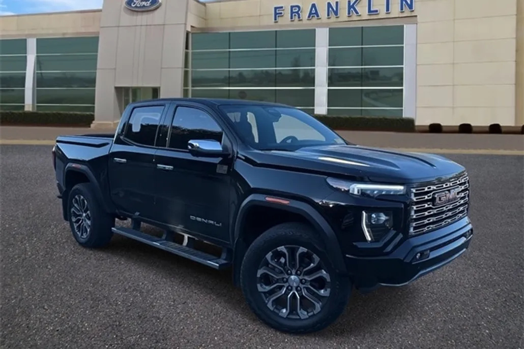 2023 Gmc Canyon Denali photo 1