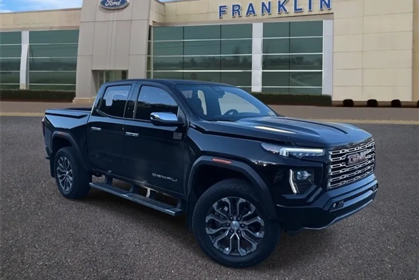 2023 Gmc Canyon Denali photo 1