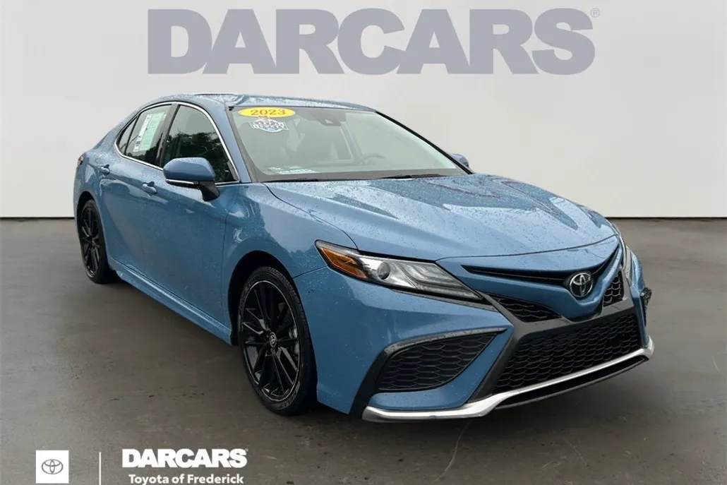 2023 Toyota Camry XSE photo 1