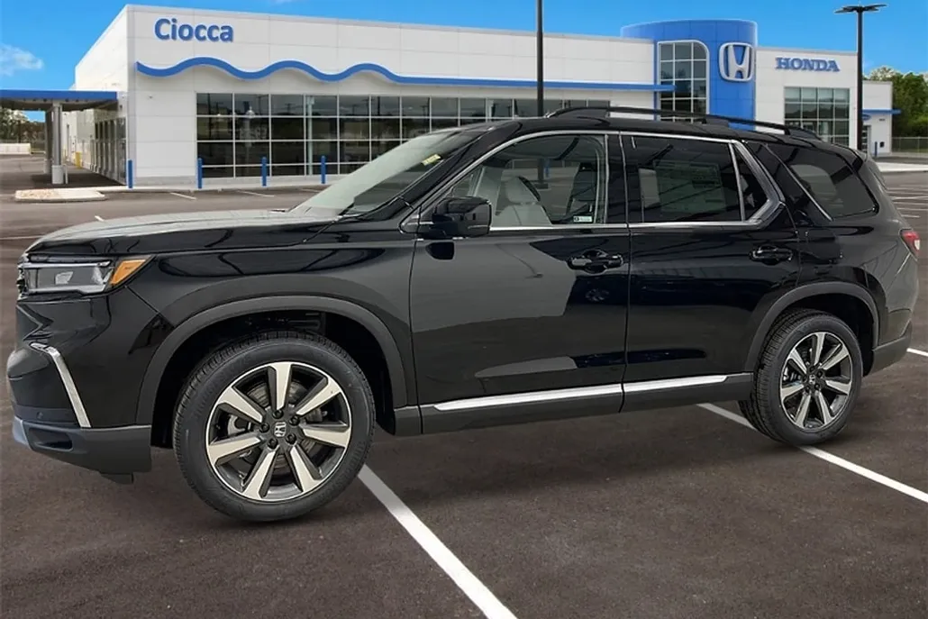 2025 Honda Pilot Elite photo 1