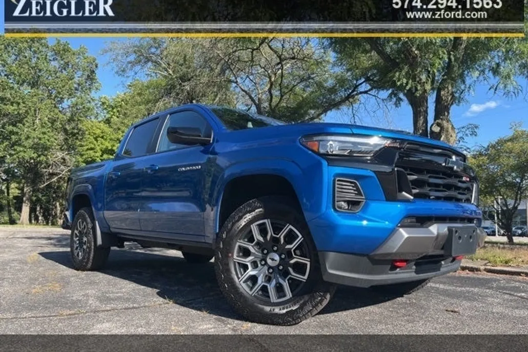 2023 Chevrolet Colorado Z71 photo 1