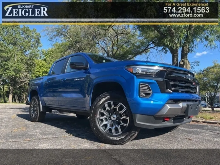 2023 Chevrolet Colorado Z71 photo 1