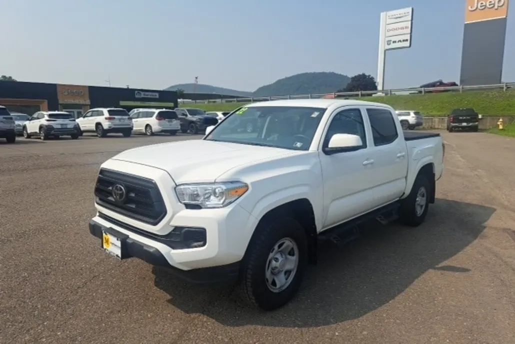 2022 Toyota Tacoma SR V6 photo 1