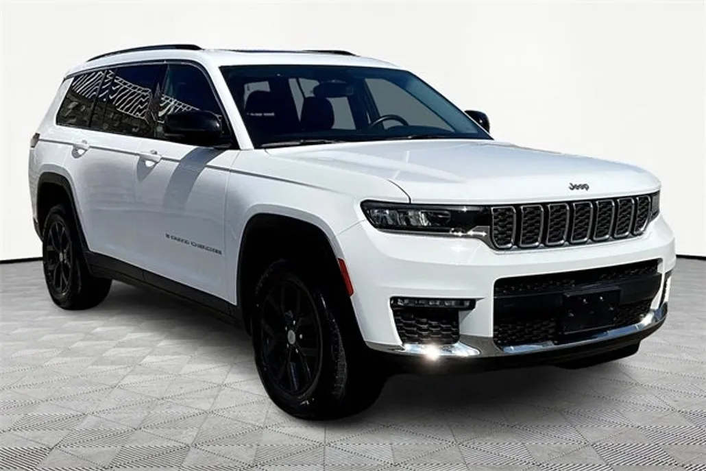 2022 Jeep Grand Cherokee Limited photo 1