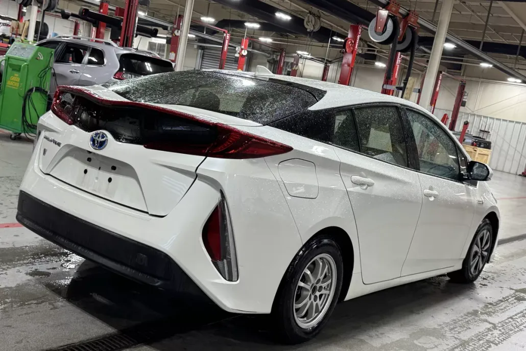 2018 Toyota Prius Prime Plus photo 1