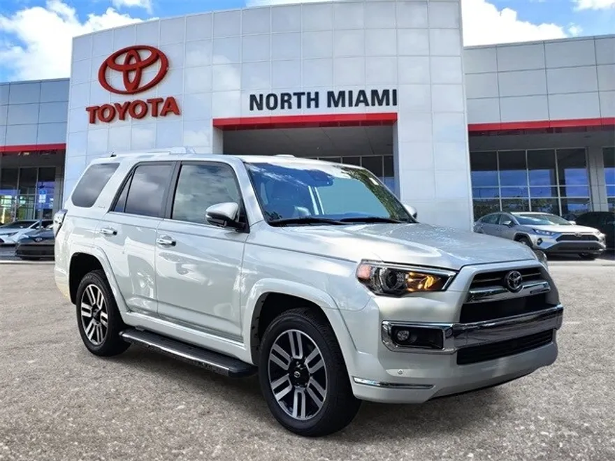 2023 Toyota 4Runner Limited photo 1