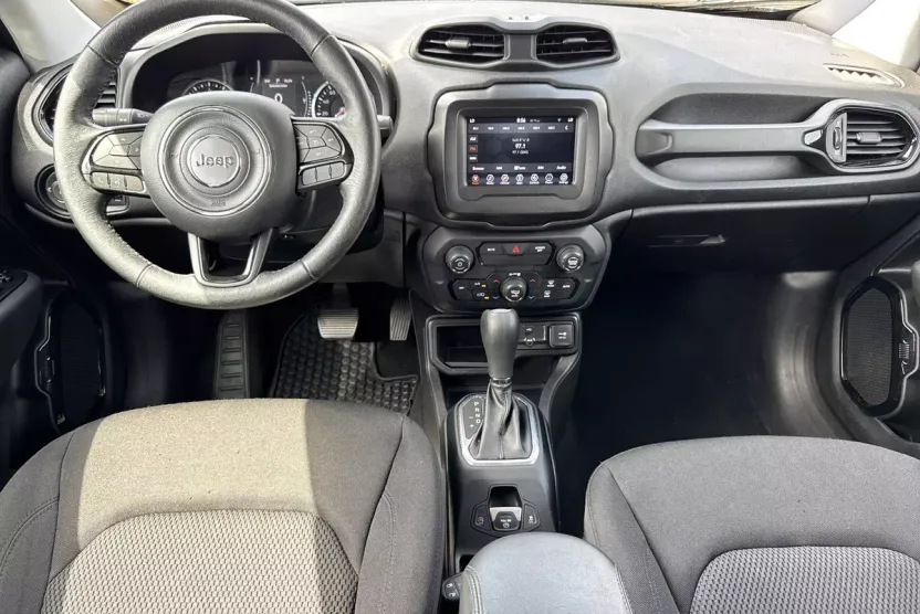 2020 Jeep Renegade Latitude photo 1