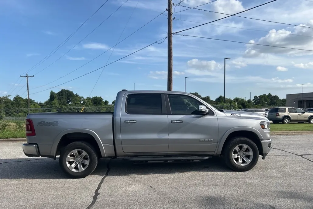 2020 Ram 1500 Laramie photo 1