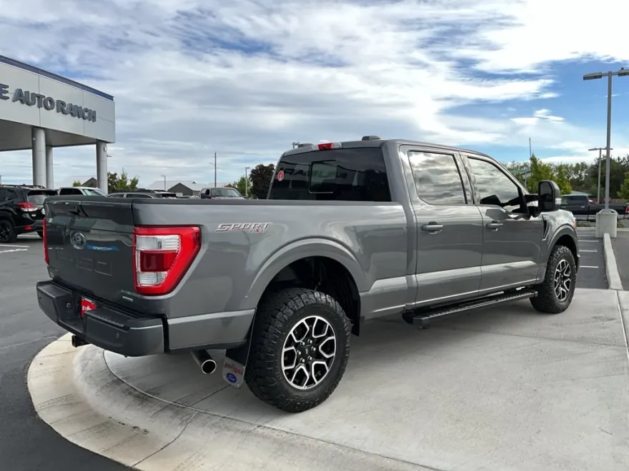 2022 Ford F-150 Lariat photo 1