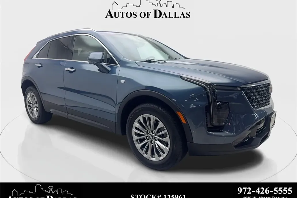 2025 Cadillac XT4 Premium Luxury photo 1
